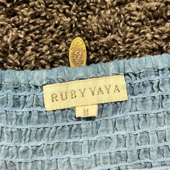 Boutique size medium top - Picture 5 of 5